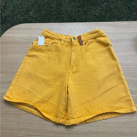 Vintage 90s yellow denim shorts size 27” waist - Picture 3 of 6